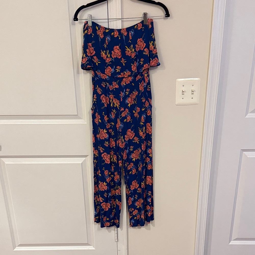 Strapless Lulu’s Jumpsuit with Pockets!
